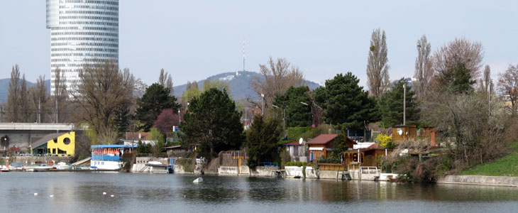 Bild: Alte Donau mit Blick auf den Florido Tower